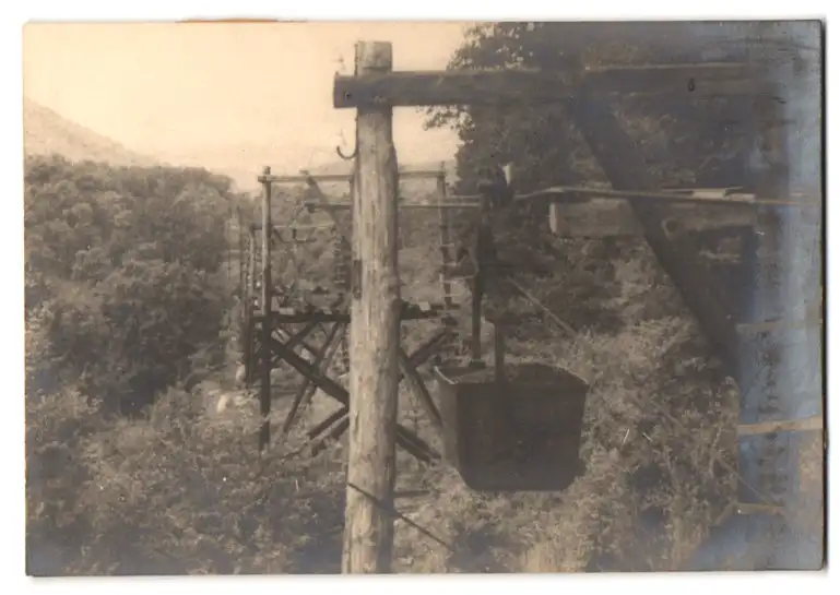 21 Fotografien unbekannter Fotograf, Ansicht Kovacevac, Kohle Bergbau, Bergleute am Schacht, Seilbahn für Kohletransport 17