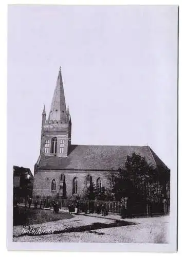 Fotografie unbekannter Fotograf, Ansicht Schwerin / Warthe, katholische Kirche