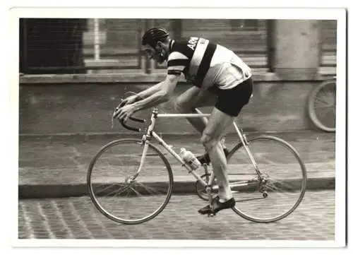 Fotografie Fahrrad-Rennen, Radrennfahrer im Team Arminius, Velo, Bicycle, Bike