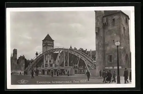 AK Paris, Exposition internationale 1937, Parc d`Attractions, Entree de l`Esplanade des Invalides