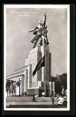 AK Paris, Exposition Internationale 1937, Pavillon de L`U.R.S.S., Ausstellung