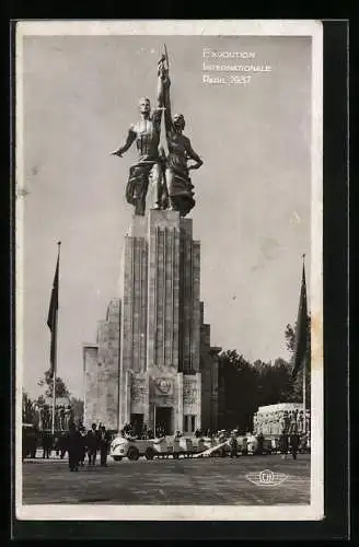 AK Paris, Exposition internationale 1937, Pavillon de l'U.R.S.S.