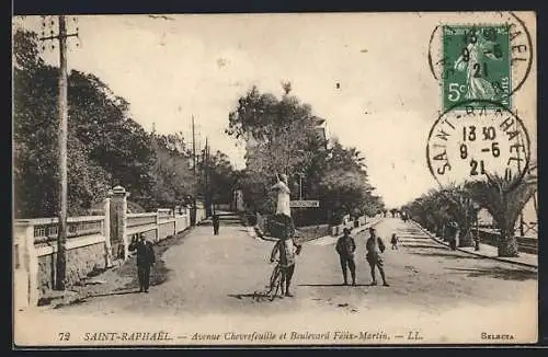 AK Saint-Raphael, Avenue Chevrefeuille et Boulevard Felix-Martin