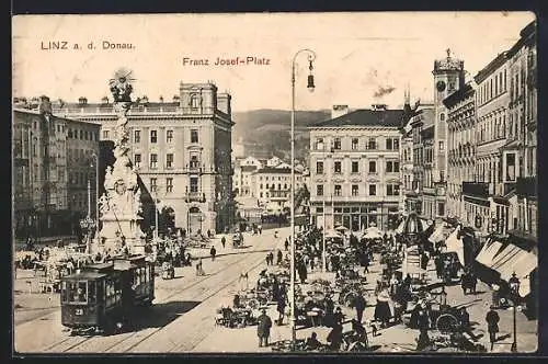 AK Linz a. d. Donau, Franz Josefplatz mit Strassenbahn