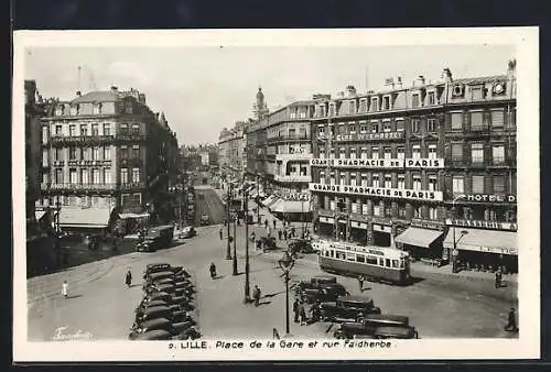 AK Lille, Place de la Gare et rue Faidherbe, Strassenbahn