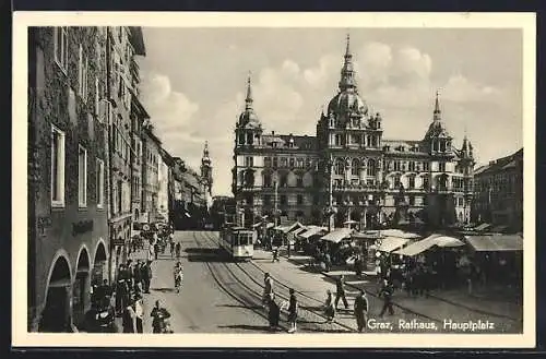 AK Graz, Strassenbahn auf dem Hauptplatz vor dem Rathaus