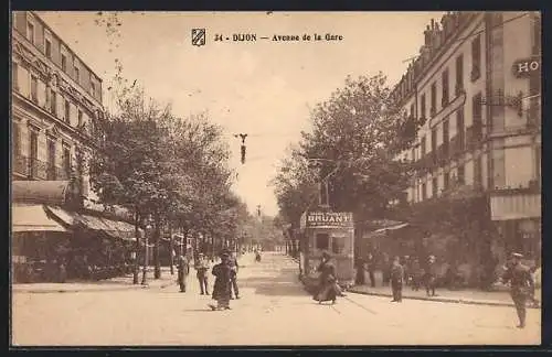 AK Dijon, Avenue de la Gare, Strassenbahn