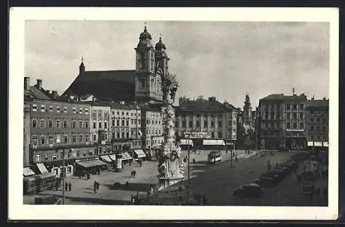 AK Linz a. d. Donau,  Platz mit Strassenbahn