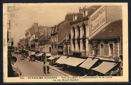 AK Saint-Nazaire, Rue Henri Gautier avec commerces et passants