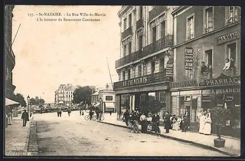 AK St-Nazaire, La Rue Ville-es-Martin à la hauteur du Restaurant Châteaubriand