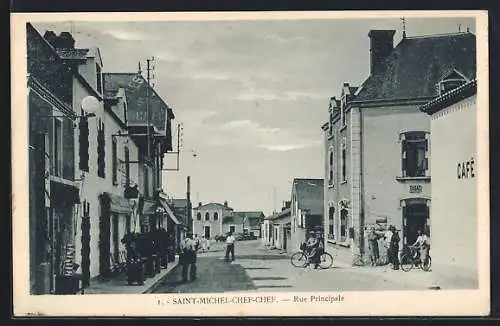 AK Saint-Michel-Chef-Chef, Rue Principale avec cyclistes et passants