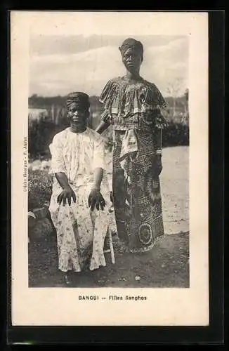 AK Bangui, Filles Sanghos, zwei Frauen in Tracht