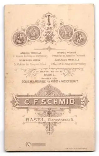 Fotografie C. F. Schmid, Basel, Clarastr. 5, Dame mit langen Zöpfen in Tracht