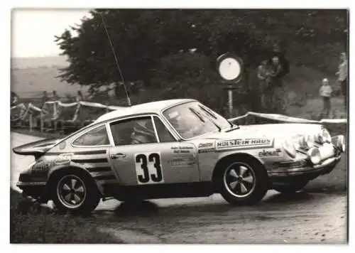 Fotografie Rallye Motorsport, Auto Porsche 911, Rennwagen Startnummer 33