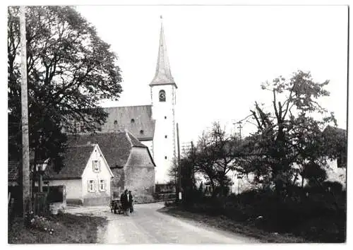 Fotografie Hans Armster, Mainz, Ansicht Ebersheim / Rhein, Ortseingang mit Kirche