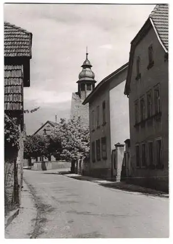 Fotografie Hans Armster, Mainz, Ansicht Elsheim, Strassenansicht mit Kirche