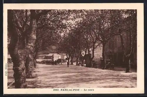 AK Nans-les-Pins, Le cours