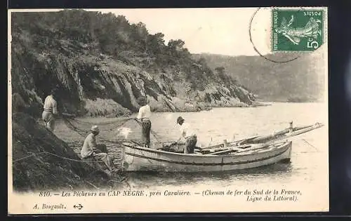 AK Cap Nègre, Les pêcheurs près Cavalaire avec leur bateau
