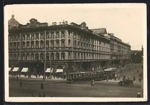 AK Leningrad, Europäisches Hotel, Strassenbahn und Autos