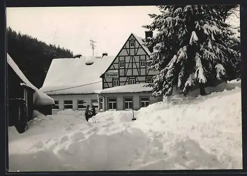 AK Kleinolbersdorf /K.-M.-Stadt, Gaststätte Sternmühle J. Bergt im Winter