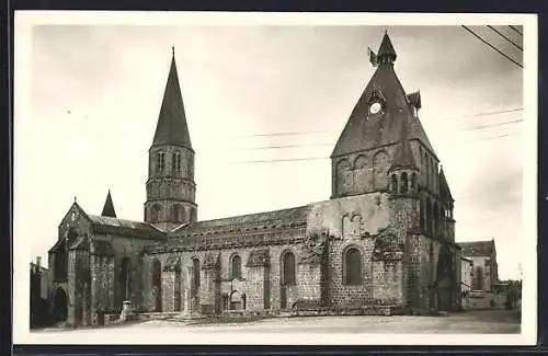 AK Le Dorat, Église Collégiale, spécimen de l`art roman des XIe et XIIe siècles