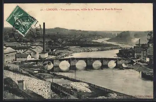 AK Limoges, Vue panoramique, vallée de la Vienne et Pont-St-Étienne