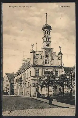 AK Kempten / Allgäu, Rathaus mit Strassenpartie