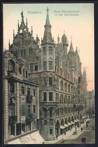AK München-Au, Neue Rathausfacade in der Weinstrasse