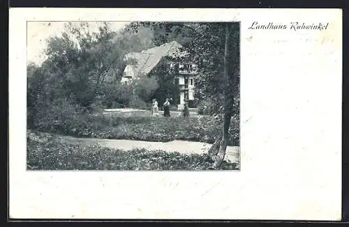 AK Ruhpolding, Hotel Landhaus Ruhwinkel, Aussenansicht mit Bewohnern