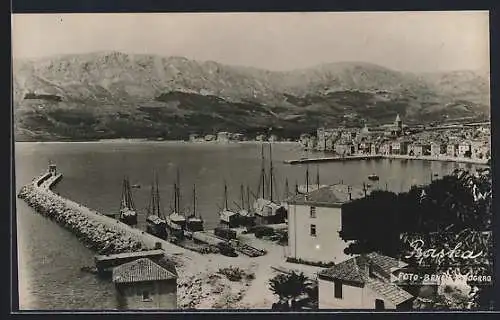 AK Baska, Panoramablick über die Bucht