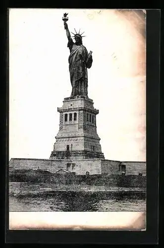 AK New York City, Statue of Liberty, Blick auf die Freiheitsstatue