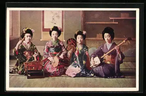 AK Vier Geishas mit Musikinstrumenten