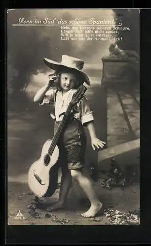 Foto-AK Photochemie Berlin Nr. 7321-5: Junger Knabe mit einem Hut und einer Gitarre