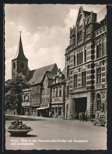 AK Erfurt, Hermann-Jahn-Strasse mit Geschäften, Hauptpost und Lorenzkirche