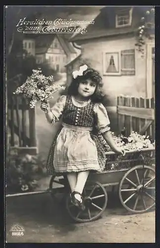 Foto-AK R & K / L Nr. 8868/6: Mädchen mit Blumen auf einem Holzwagen sitzend