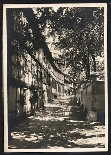 Foto-AK Deutscher Kunstverlag, Nr.8: Quedlinburg a. H., Am Schlossberg