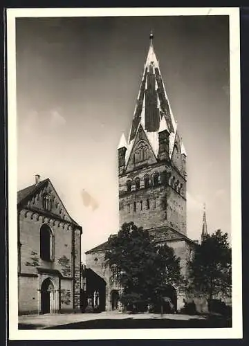 Foto-AK Deutscher Kunstverlag, Nr.1: Soest, S. Patroklidom-Turm, im Obergeschoss die Rüstkammer der Stadt