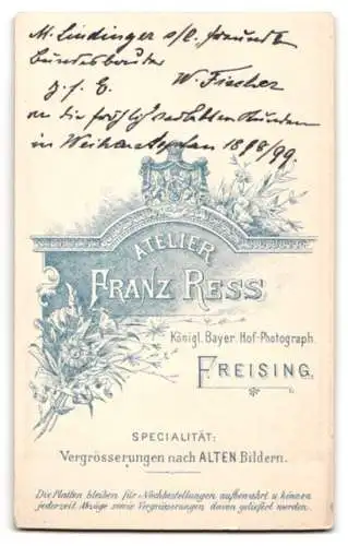 Fotografie Franz Ress, Freising, M. Leidinger im Profil mit Zwicker