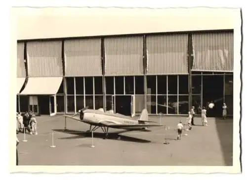 Fotografie Flughafen Stuttgart, Flugzeug Klemm KL 35, Niederdecker, Doppelsitzer Sportflugzeug