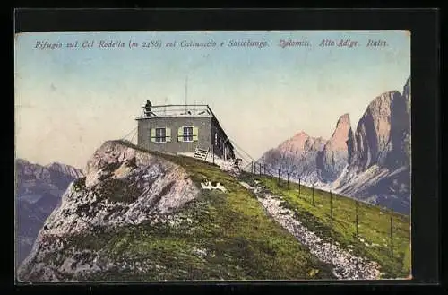 AK Rifugio sul Col Rodella col Catinaccio e Sassolungo, Berghütte mit Besucher