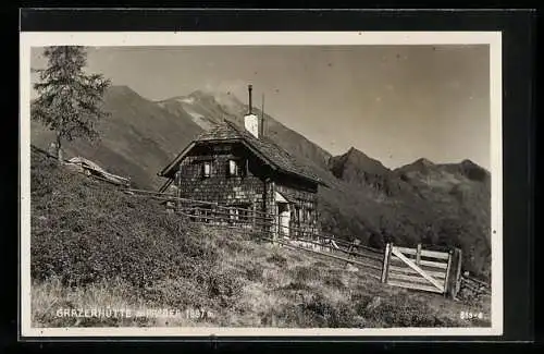 AK Grazerhütte, Hüttenansicht mit Bergen