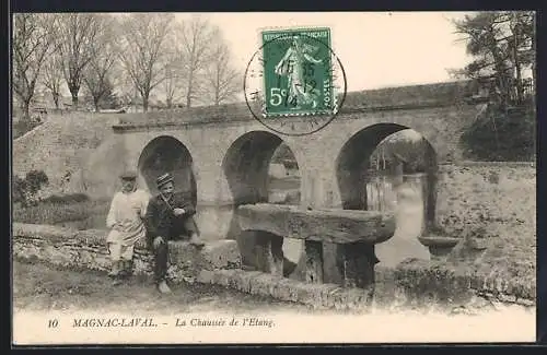 AK Magnac-Laval, La Chaussée de l`Étang