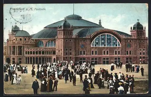 AK Frankfurt-Westend, Festhalle mit Besuchern