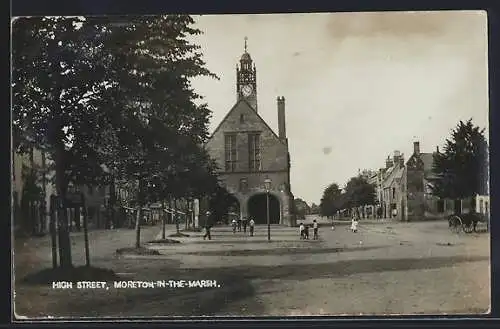 AK Moreton-in-the-Marsh, High Street