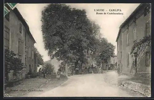 AK Carlipa, Route de Castelnaudary avec des passants et des bâtiments adjacents