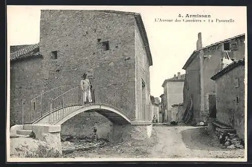 AK Armissan, L`Avenue des Courrières et la Passerelle