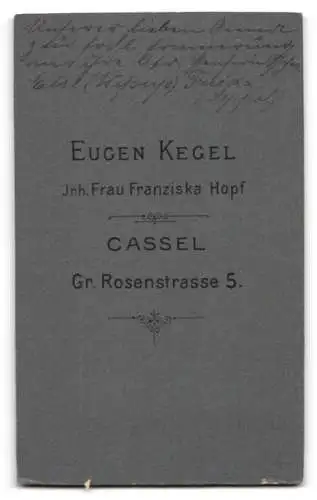 Fotografie Eugen Kegel, Cassel, Gr. Rosenstrasse 5, Else und Frieda in eleganten Kleidern