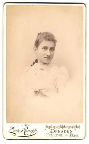 Fotografie Erwin Raupp, Dresden, Pragerstrasse 34, Helene Ebert als junge Dame im Jahr 1893