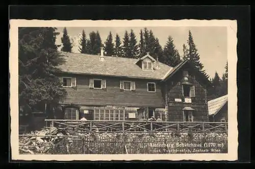 AK Unterberg Schutzhaus, Leute auf der Terrasse