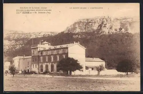 AK Sainte-Baume, L`Hôtellerie et falaises environnantes